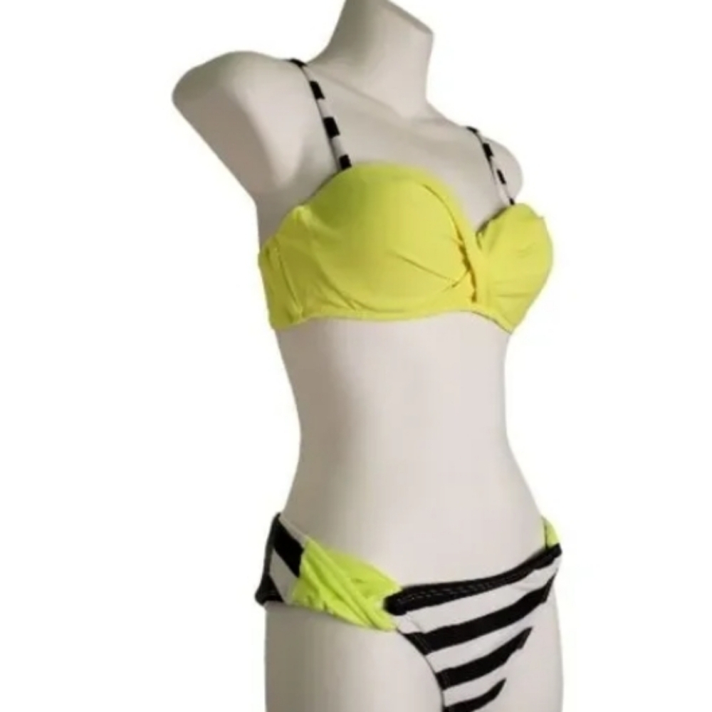 Swimming bikini